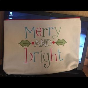 Thirty one zipper pouch